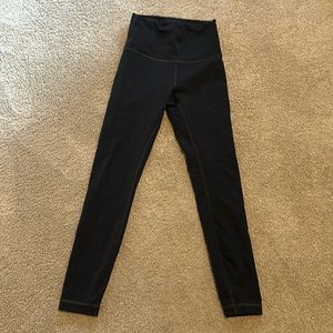 Lululemon high rise ‘25 size 4 gray